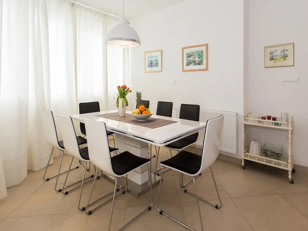 Spacious Villa in Vodice With Pool