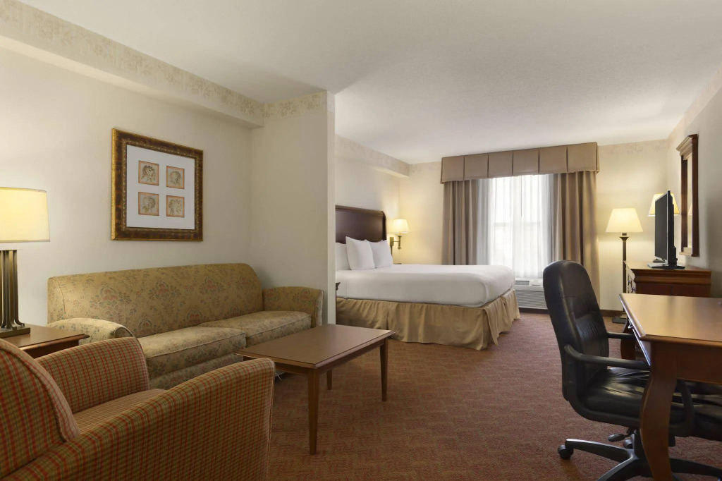 Spark By Hilton Woodbridge