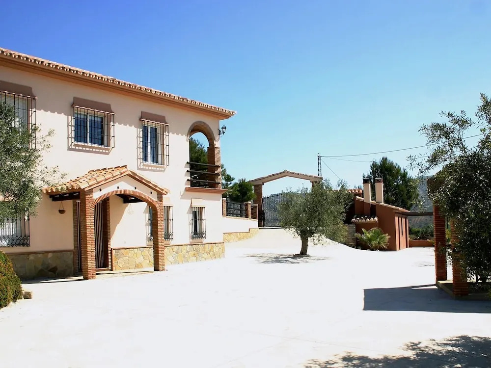Peaceful Retreat in Alora for Families and Friends