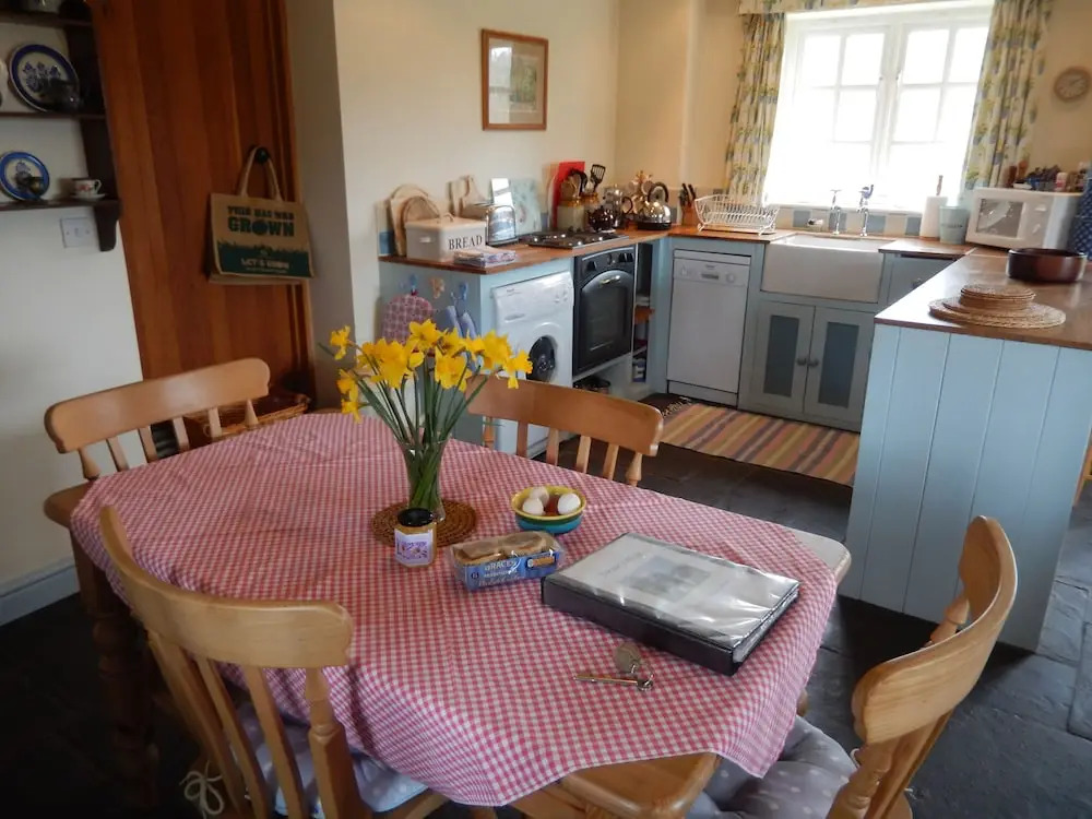 Alltybrain Farm Cottages