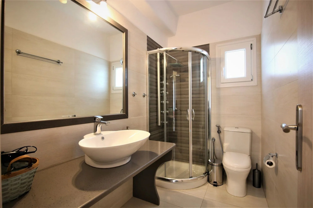 Evi Suites & Villas