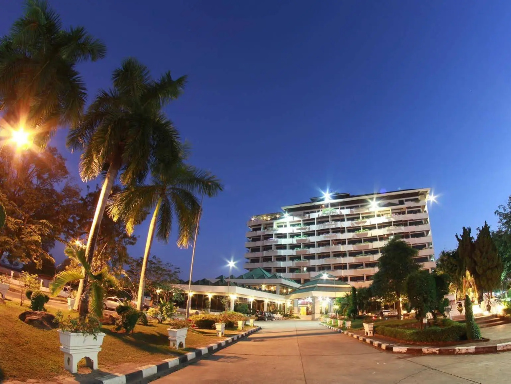 Grand Paradise Nongkhai