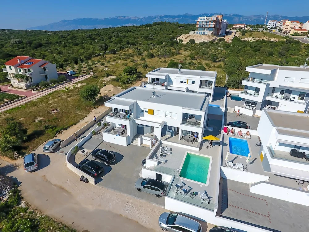 Pool Apartments Villa Dalia
