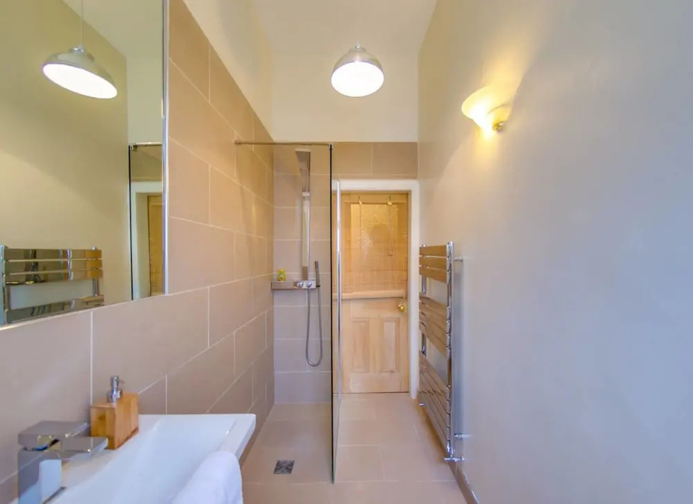JOIVY Fabulous Ground-floor 3-bedroom Near Old Town