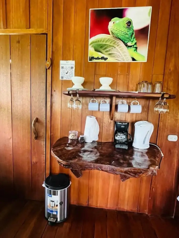 Sunset Lodge