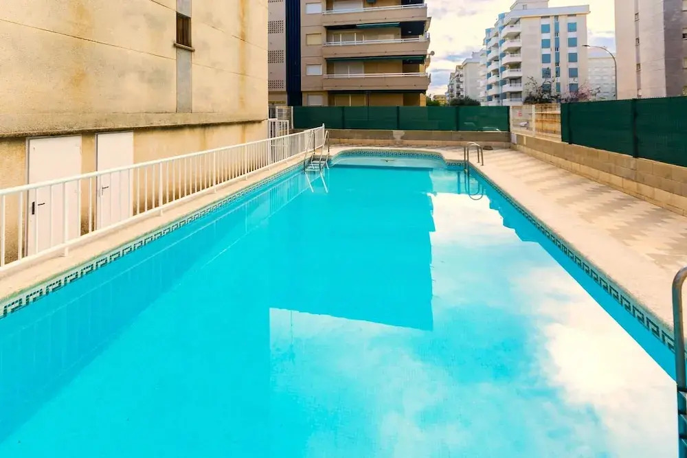 Estornell With 2 Bedrooms and 1 Bathrooms