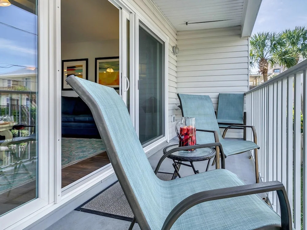 Beachside Condo in Tampa Bay by RedAwning