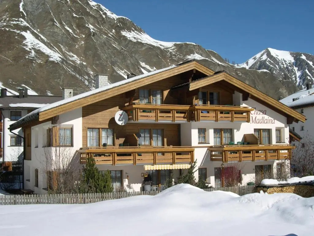 Apartment Madlaina