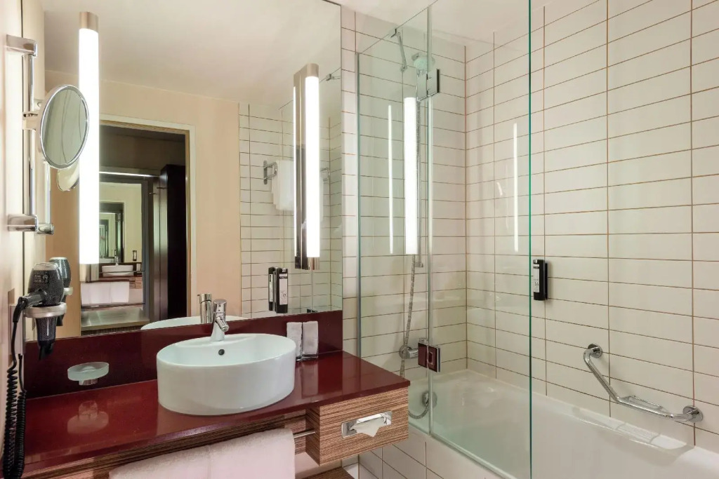 Mövenpick Hotel Frankfurt City Messe