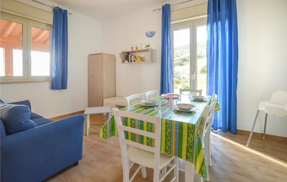 Beautiful Home in Realmonte With 2 Bedrooms and Wifi