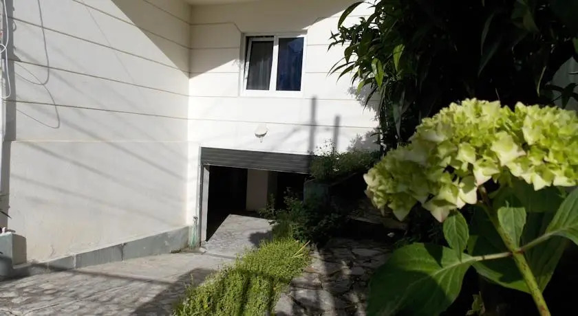 Botanic Park Apartments