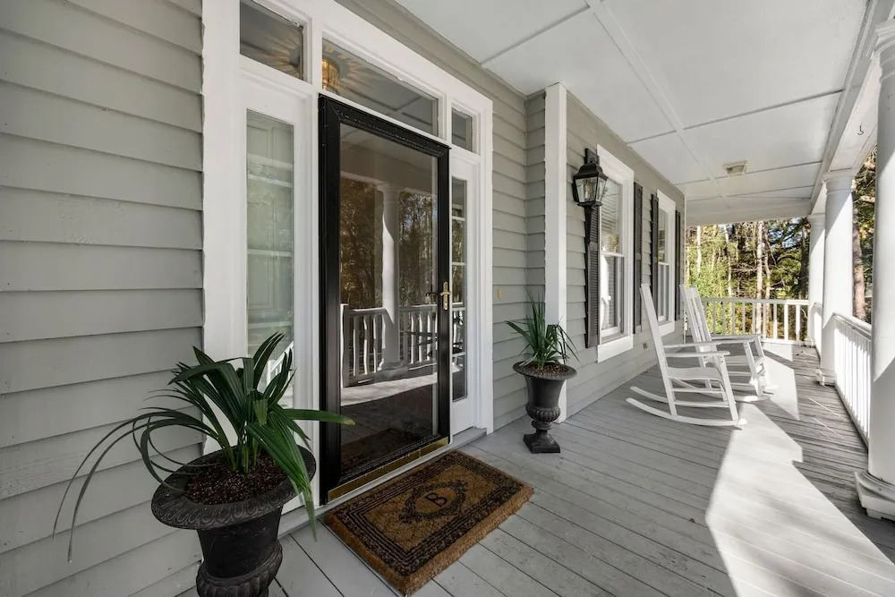 Serene Golf Course Retreat Nestled In The Heart Of Debordieu 3 Bedroom Home by Peace Vacations