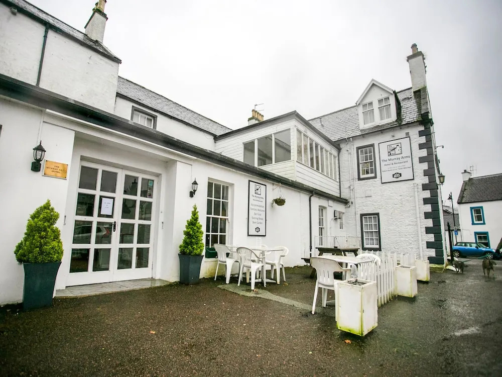 The Murray Arms Hotel