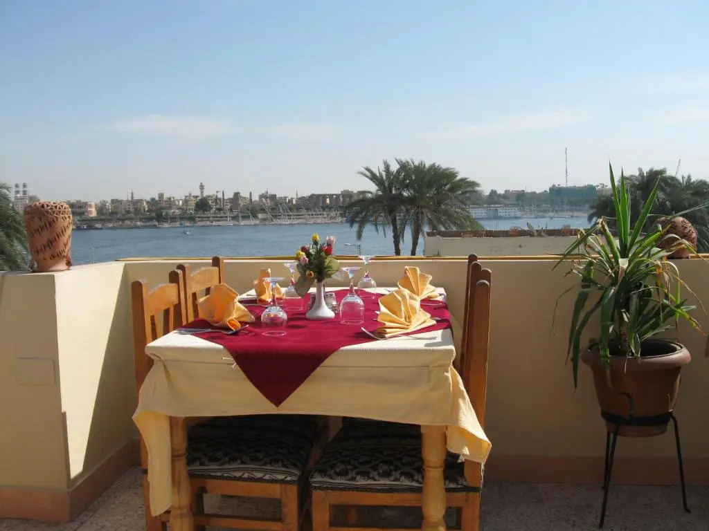 Nile Valley Hotel