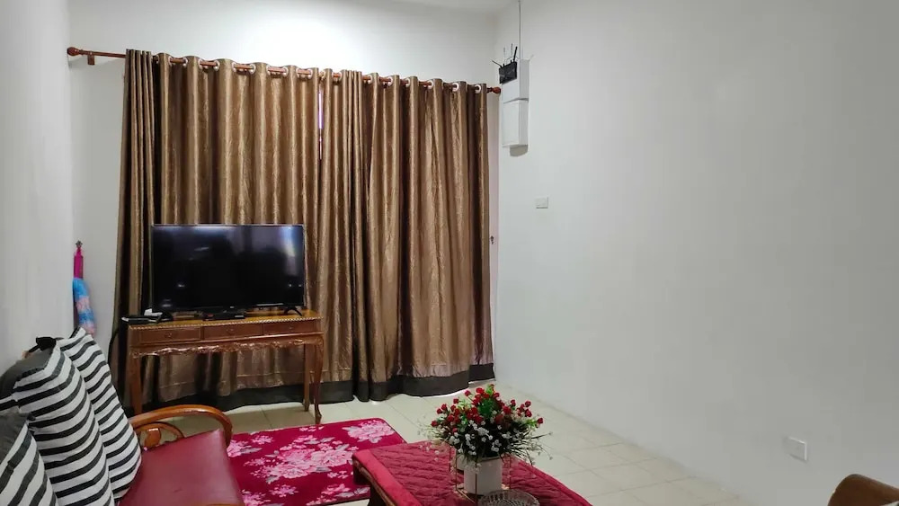 OYO Homes 90567 Barakah Homestay