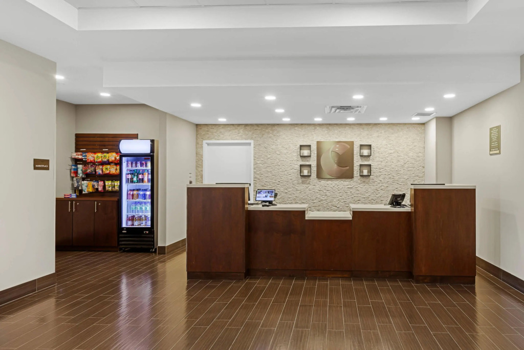 Comfort Inn & Suites