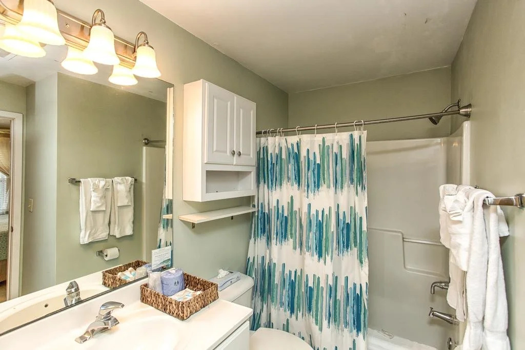 Sandpeddler Inn and Suites