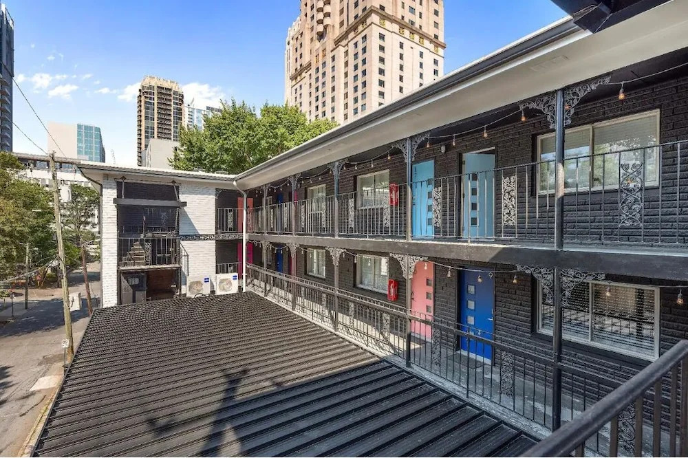 Crescent Furnished Apartments