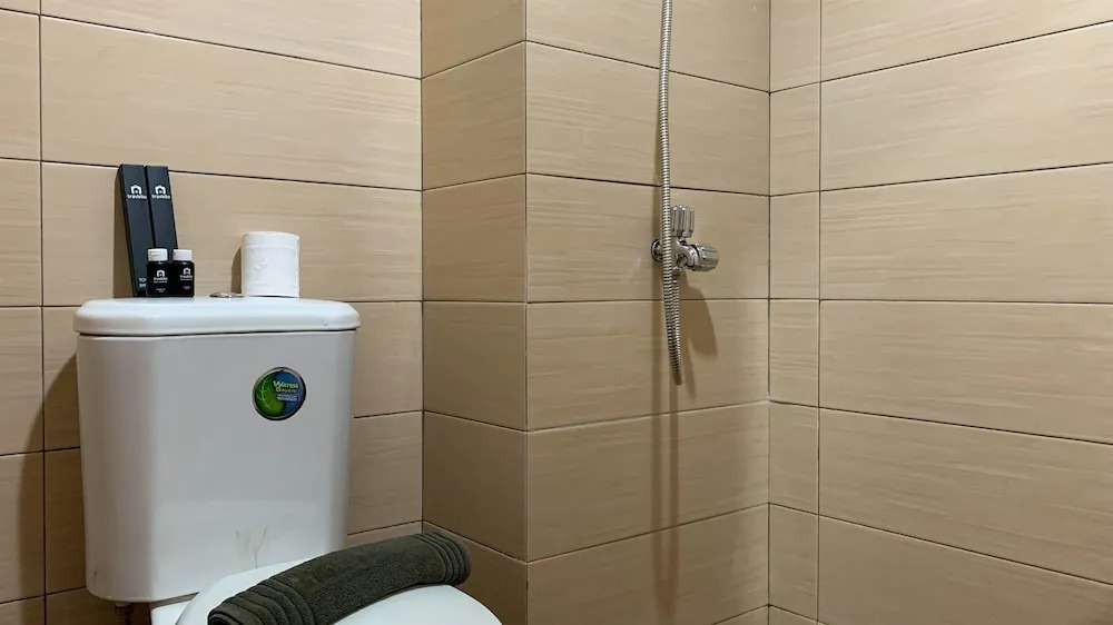 Comfort Studio Room At Margonda Residence 5 Apartment