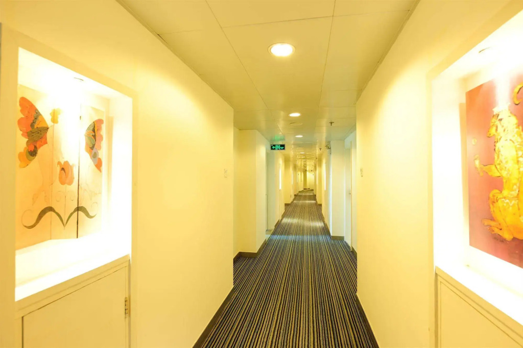 Grand 0773 Hotel