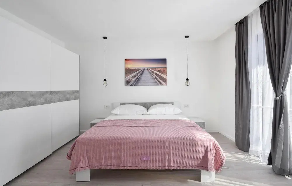 Beautiful Home in Split With 4 Bedrooms, Wifi and Outdoor Swimming Pool