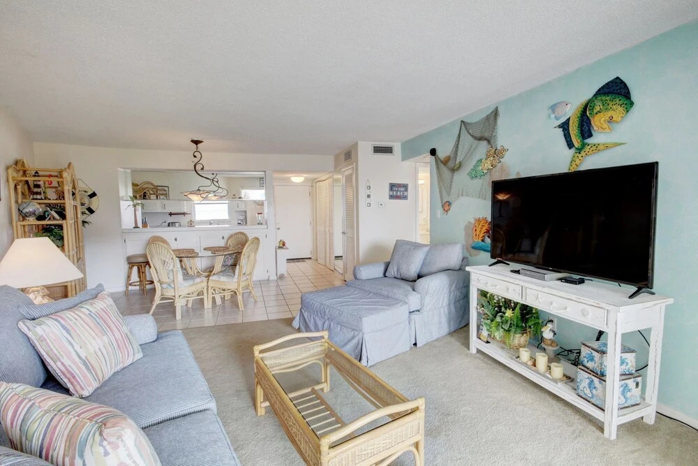 235 El Matador 1 Bedroom Condo by RedAwning