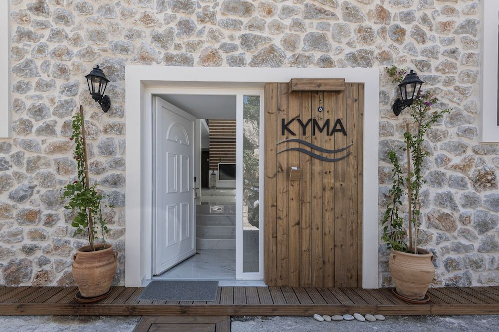 Kyma Rooms & Suites