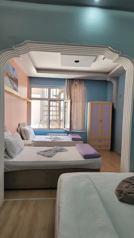 Umut Bakis Hotel