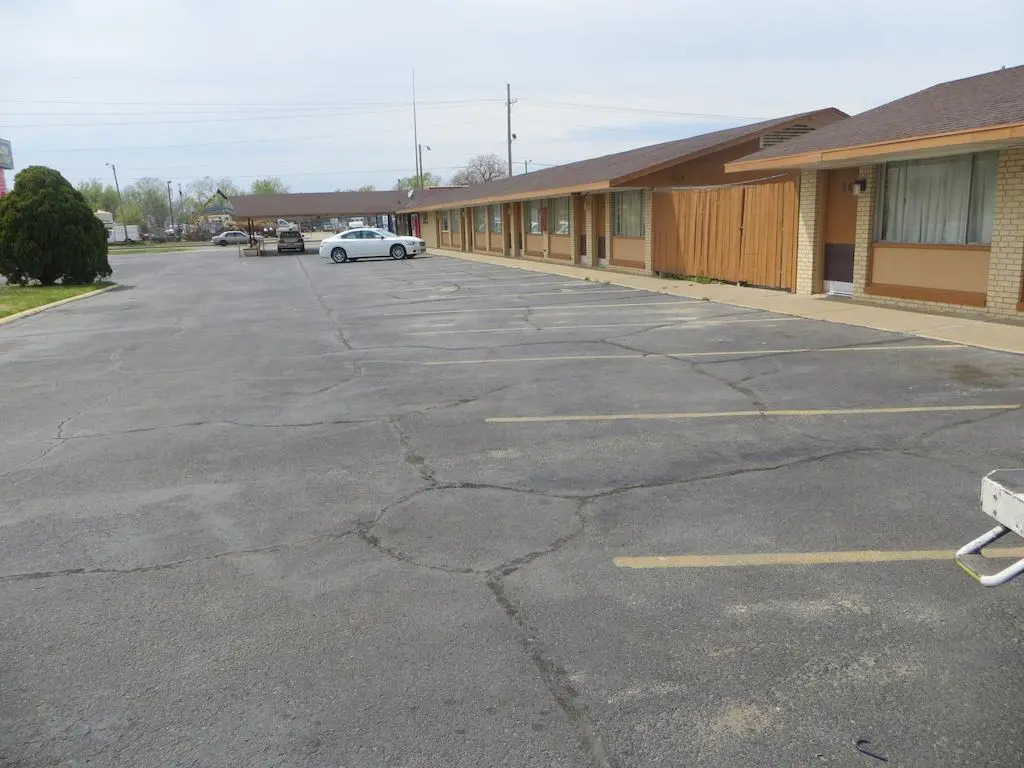 Travelers Lodge