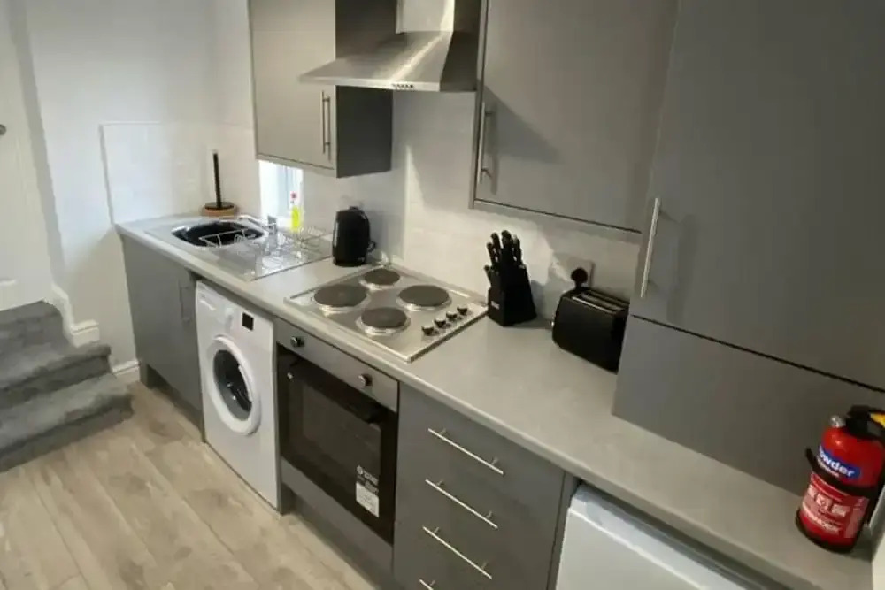 Flat - Sleeps 4 - Pet Friendly - Parking