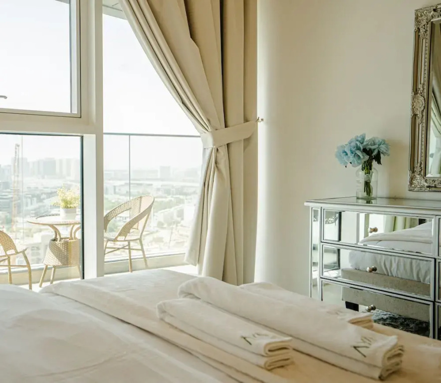 Aya - Elegant 1BR Retreat In The Heart Of JVC