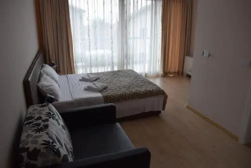 Lotos Rooms Nis Free Parking