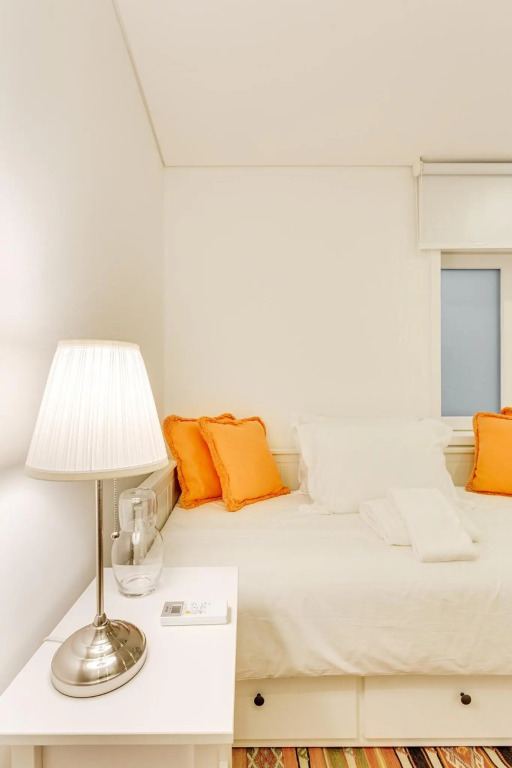 Almada Downtown Apartment by DAHOME