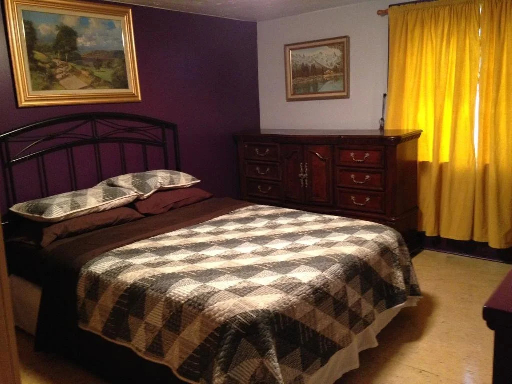 Nisku Guest House