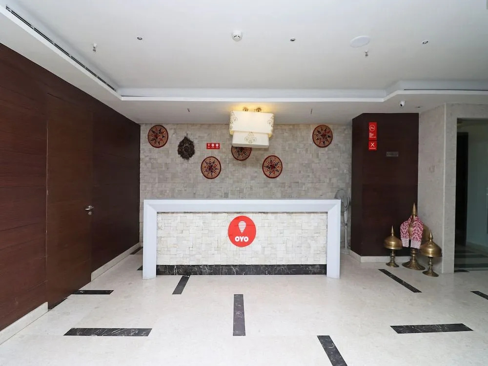 OYO 12077 Grand Bhabendra Alay