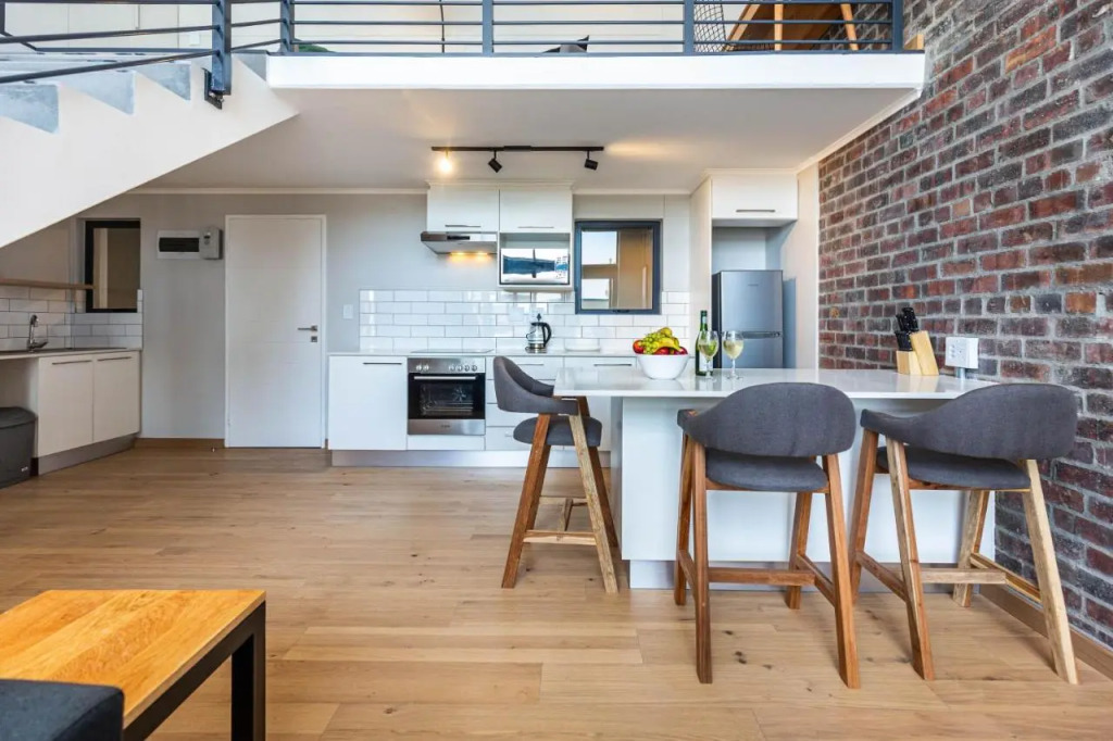 Urban Artisan Luxury Suites by Totalstay