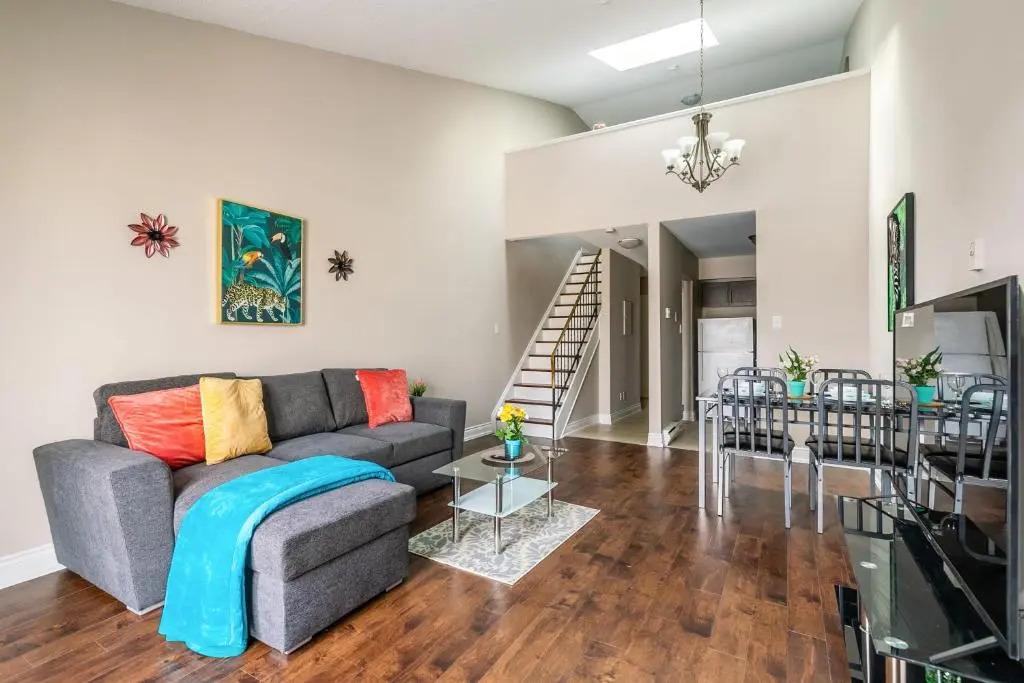 1BR Loft near DT Cambridge -Trails and Parks