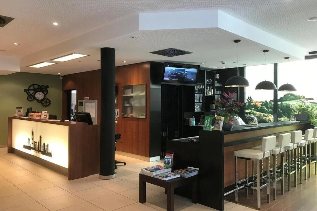Отель Premier Inn Frankfurt City Europaviertel