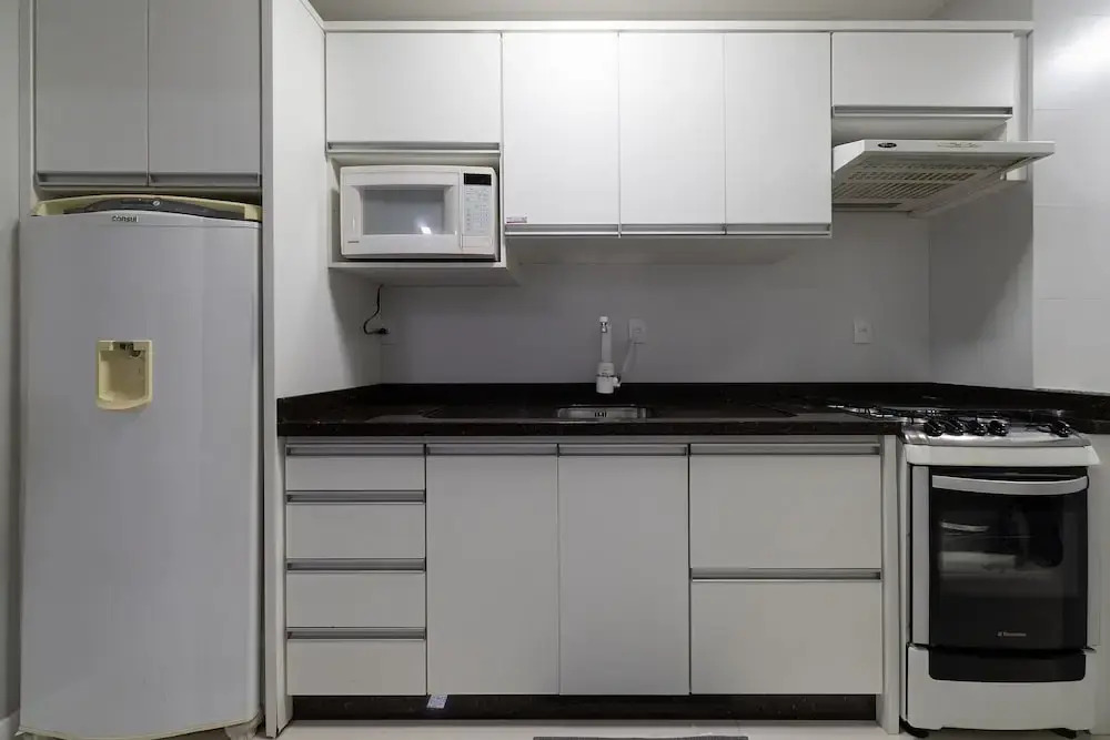 2BR Apt w/ Pkg & BBQ 450m From sea Ean503