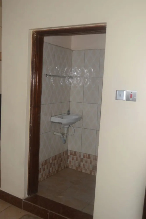 Olorropil Hotel