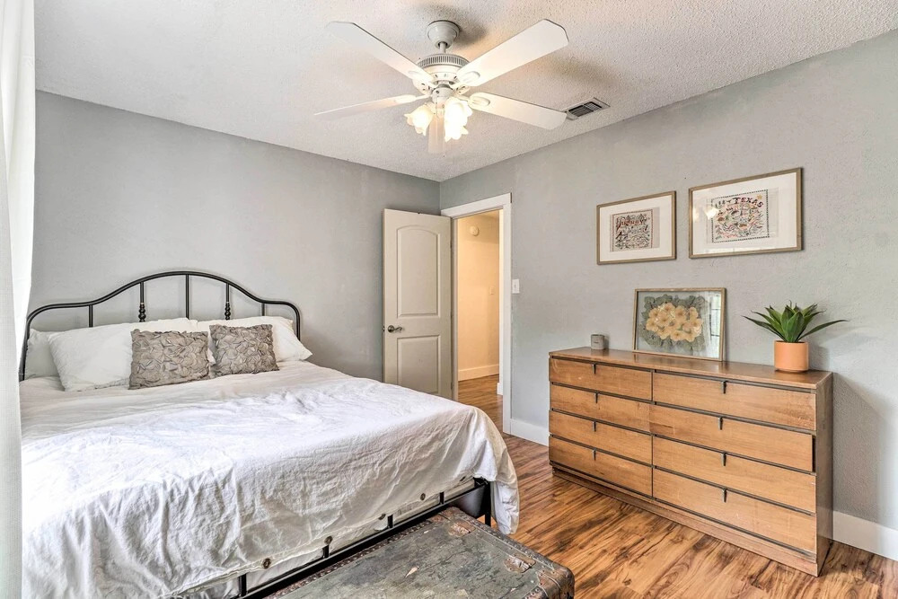 Pet-friendly Austin Ranch Home w/ Fire Pit!