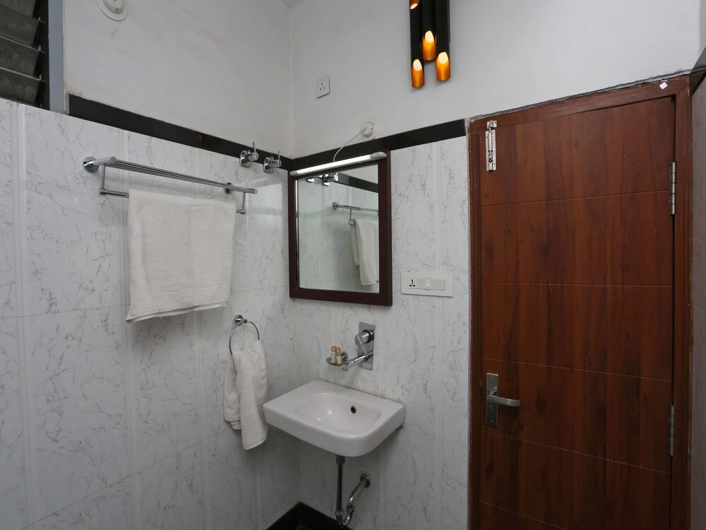 OYO 38400 Gaurav Garden