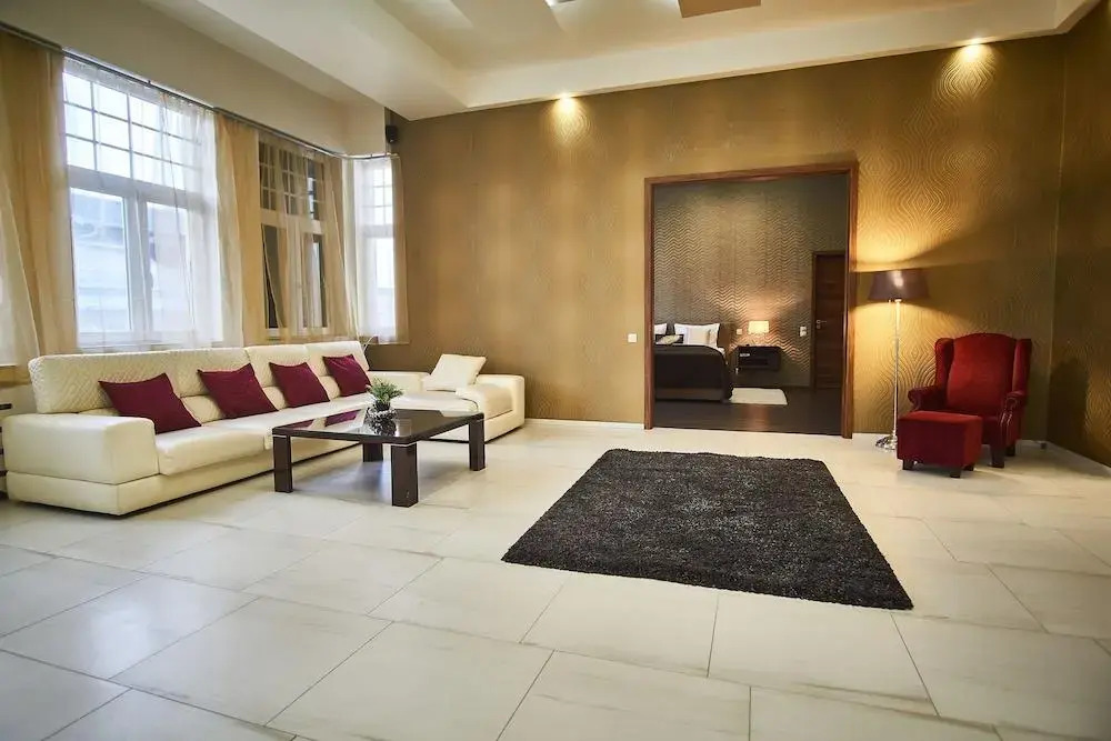 Nikita Apartment