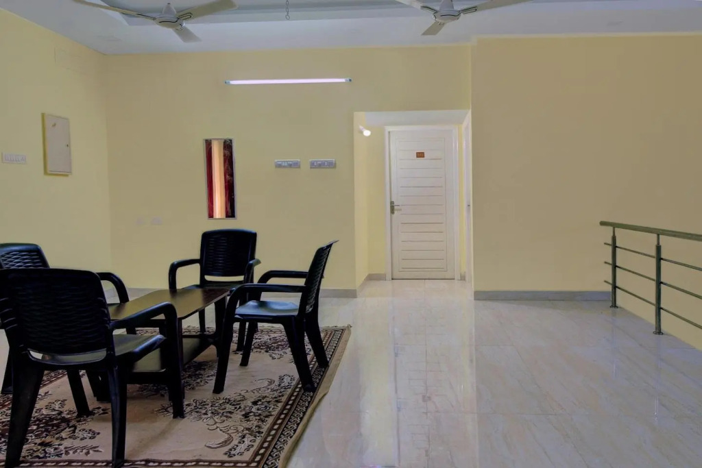 OYO Flagship 31005 Good View Service Apartment