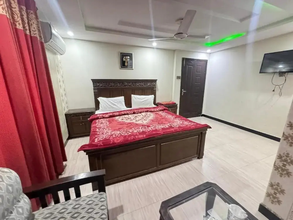 Millat Hotel G9-4