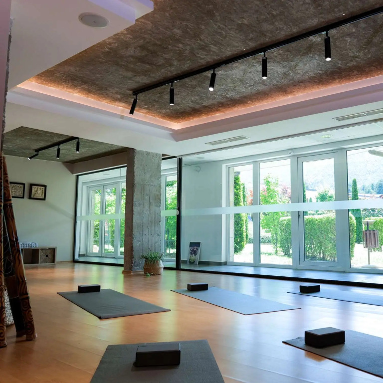 Local Stay Hotel, BW Signature Collection