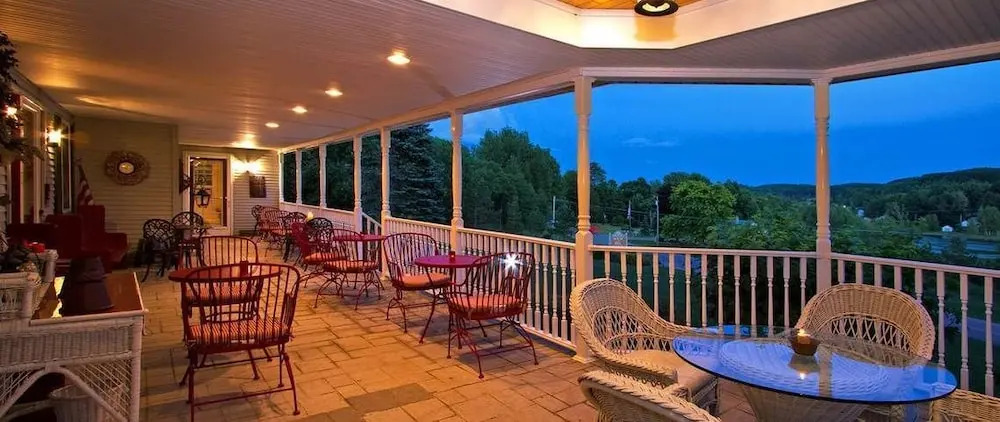House on the Hill Bed and Breakfast