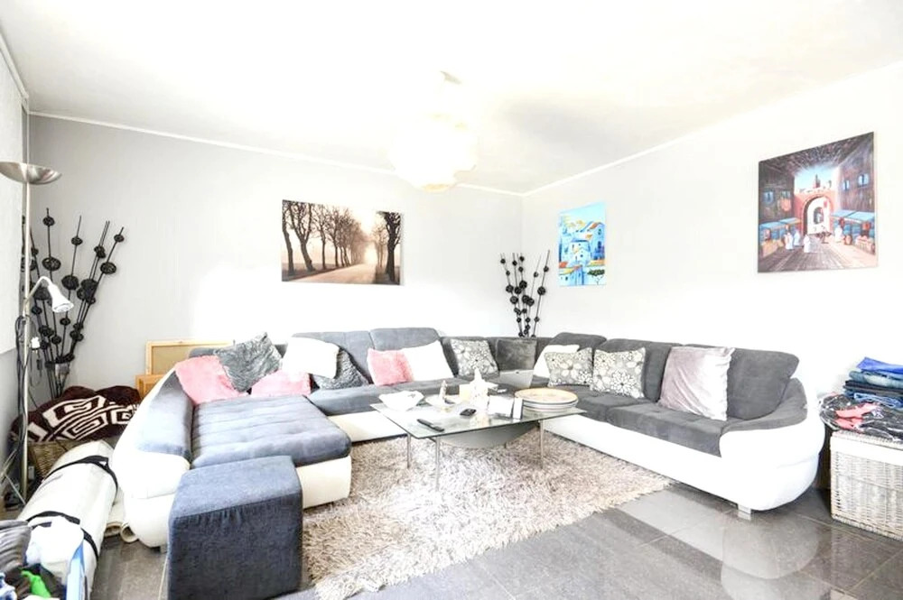 House with 6 Bedrooms in Tongeren, with Enclosed Garden And Wifi