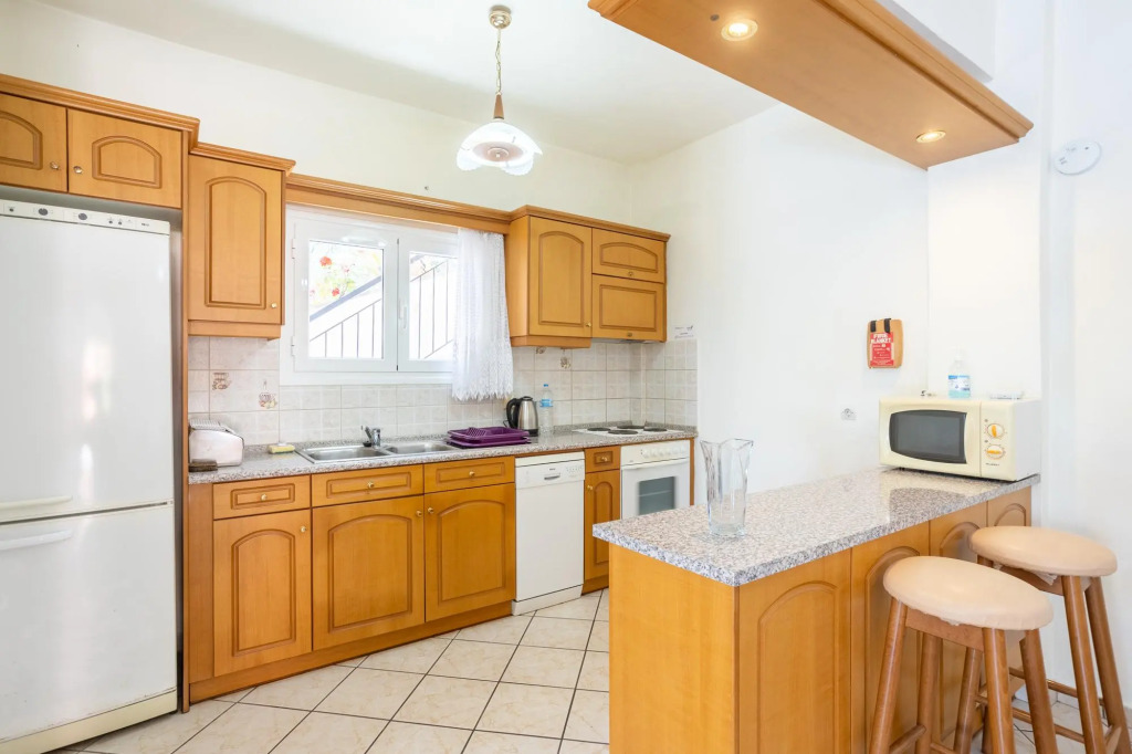 Villa Youla Large Private Pool Walk to Beach Sea Views A C Wifi Car Not Required - 1025