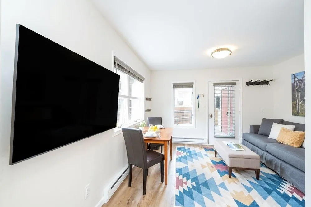 Cloud Nine! Near Chair 7, Top Floor On River + Hot Tub 1 Bedroom Condo by RedAwning